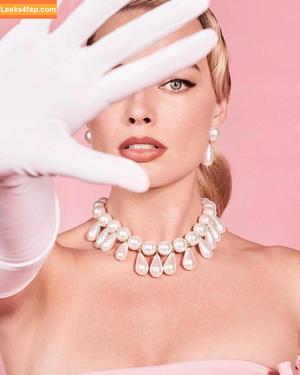 Margot Robbie photo #1744