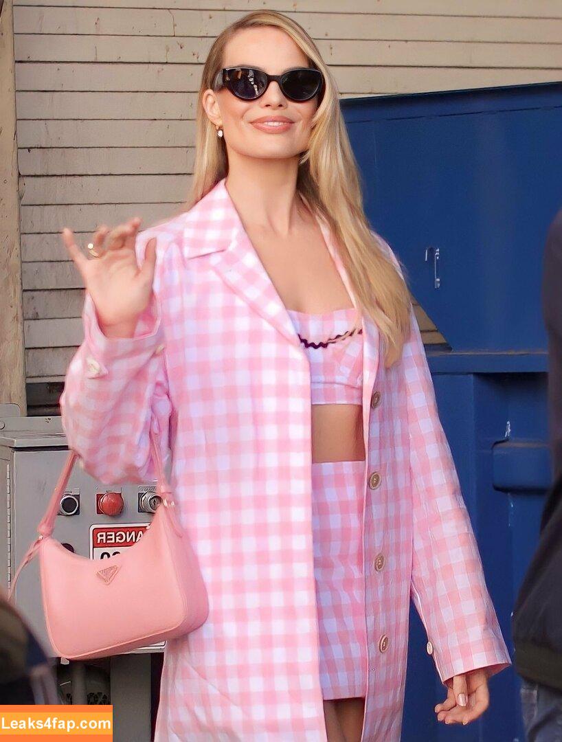 Margot Robbie / margotrobbieofficial leaked photo photo #2253