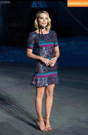 Margot Robbie photo #2237