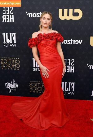 Margot Robbie photo #2351
