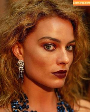 Margot Robbie photo #2393