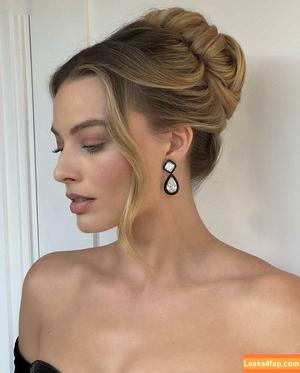 Margot Robbie photo #2422
