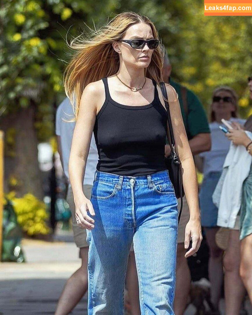 Margot Robbie / margotrobbieofficial leaked photo photo #3040
