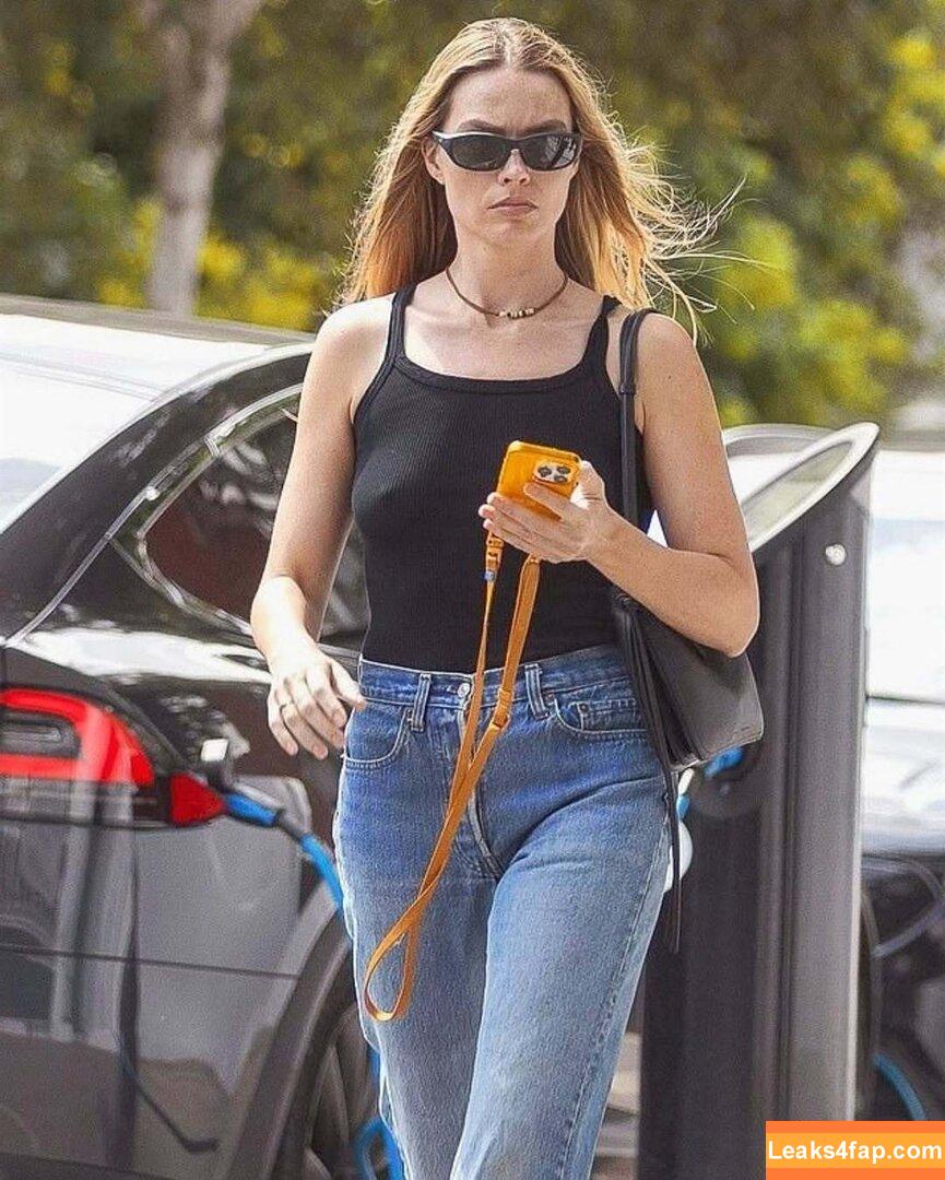 Margot Robbie / margotrobbieofficial leaked photo photo #3041