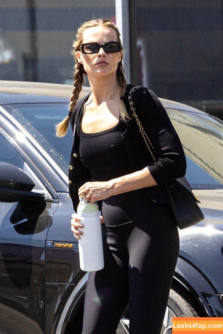 Margot Robbie / margotrobbieofficial leaked photo photo #3068