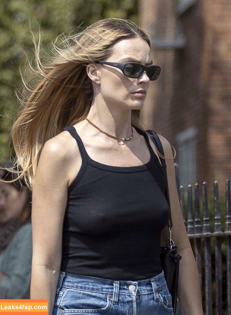 Margot Robbie / margotrobbieofficial leaked photo photo #3070