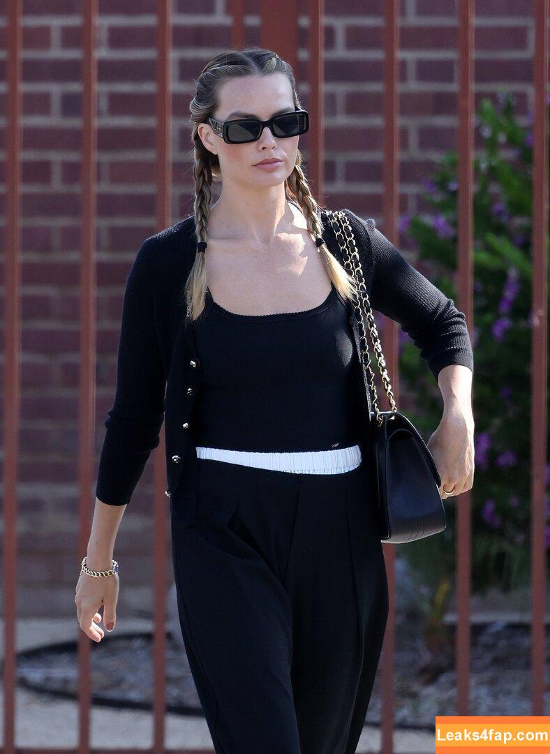 Margot Robbie / margotrobbieofficial leaked photo photo #3087