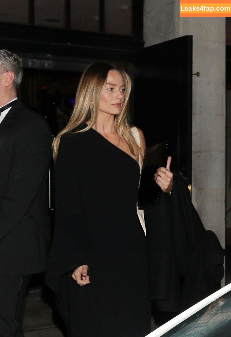 Margot Robbie / margotrobbieofficial leaked photo photo #3179
