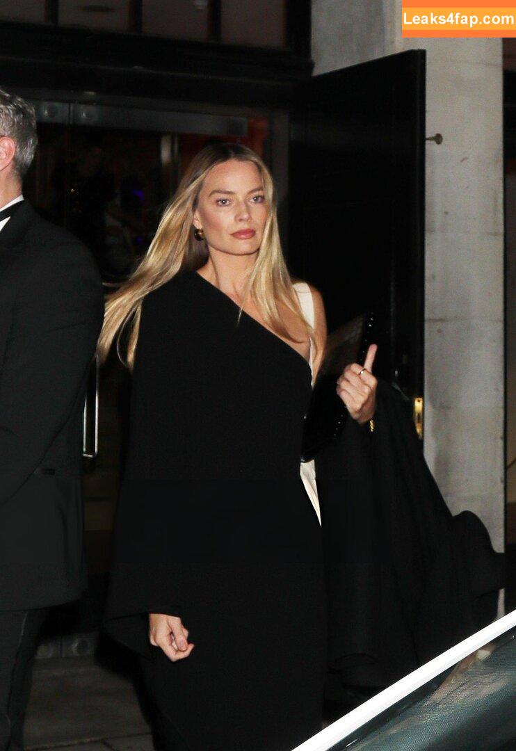 Margot Robbie / margotrobbieofficial leaked photo photo #3180