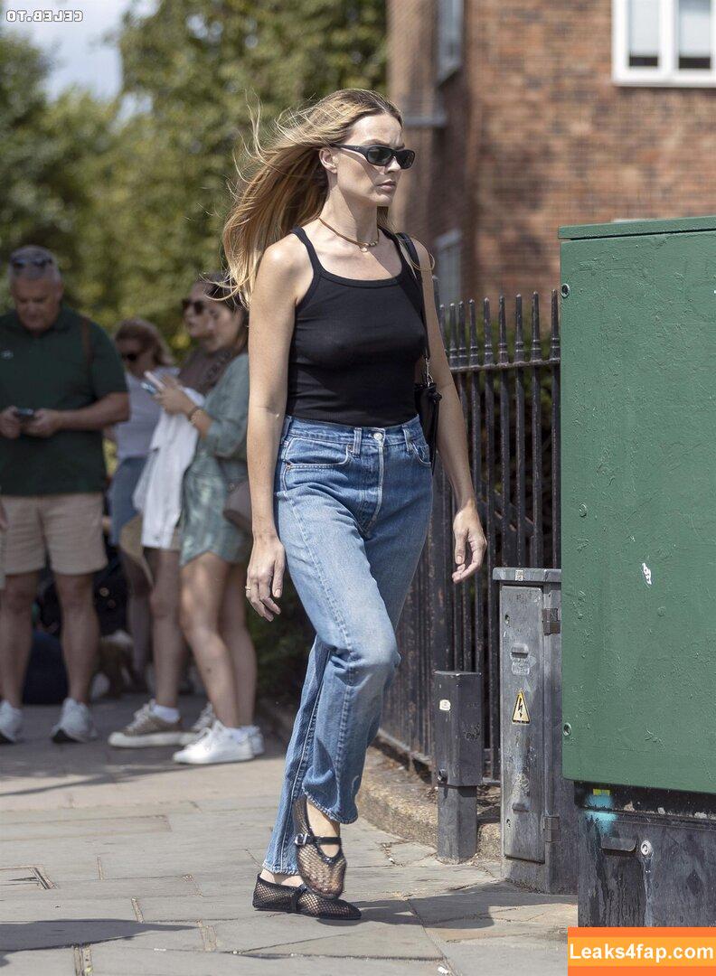 Margot Robbie / margotrobbieofficial leaked photo photo #3223
