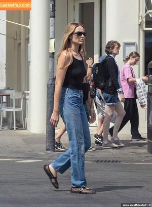 Margot Robbie photo #3018