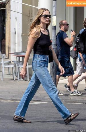 Margot Robbie photo #3026