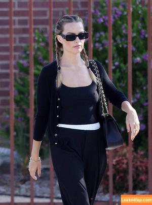 Margot Robbie photo #3085