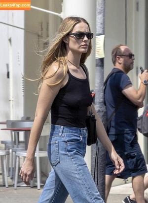 Margot Robbie photo #3224