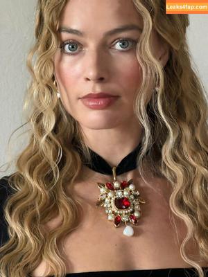 Margot Robbie photo #3265