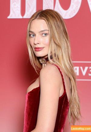 Margot Robbie photo #3341