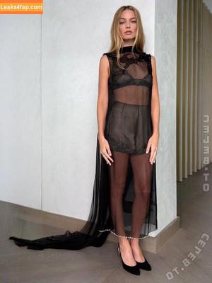 Margot Robbie фото #3381