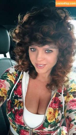 Margovip photo #0002