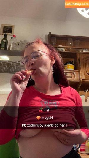 Margret Brown photo #0007