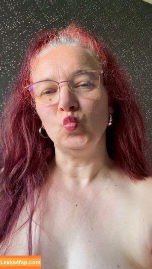 Margret Brown photo #0008