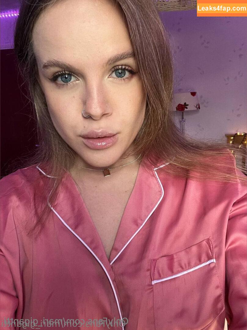 mari_iso /  leaked photo photo #0022
