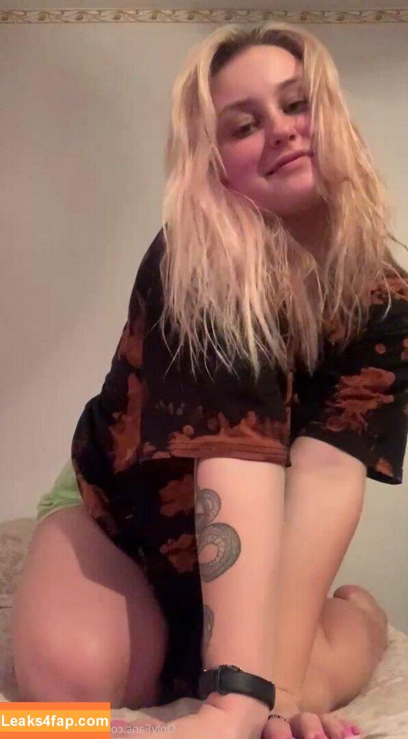 mari_lovee_free / _mariiahlovee_ leaked photo photo #0102