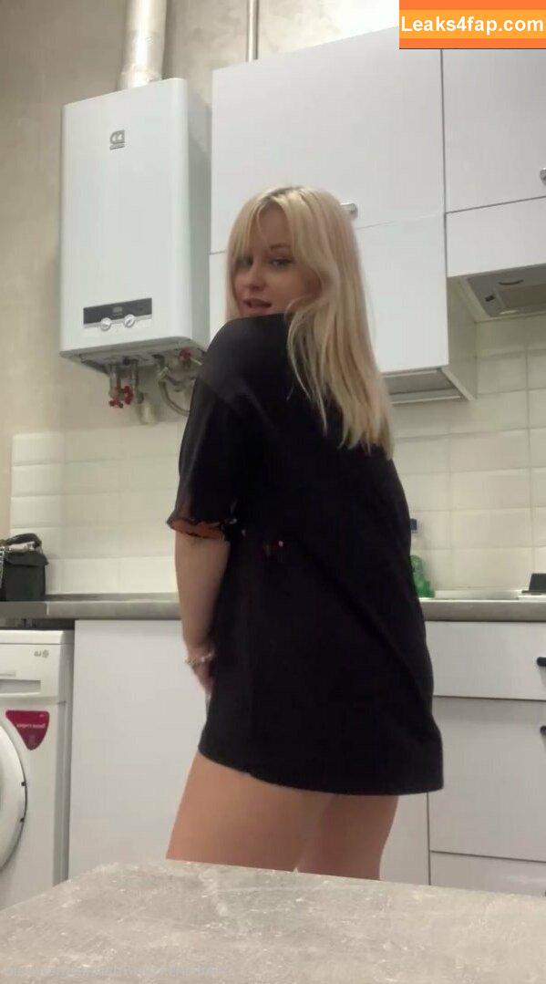 mari_lovee_free / _mariiahlovee_ leaked photo photo #0115