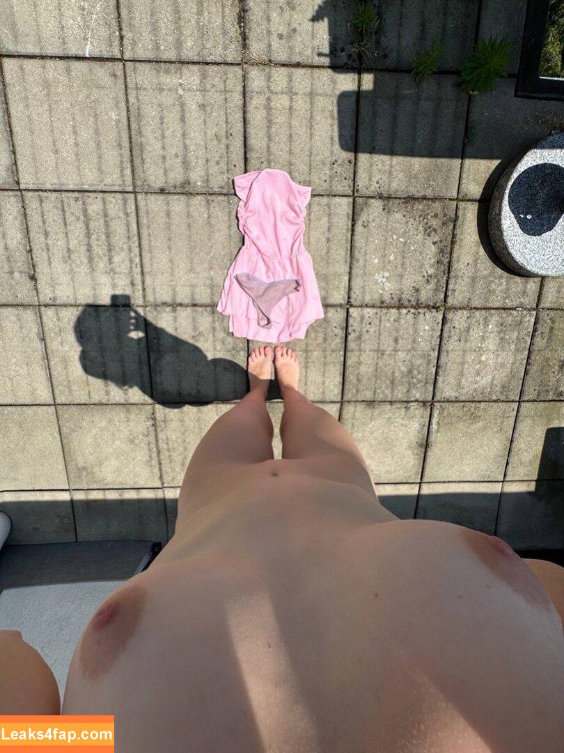Mari Moanaa /  leaked photo photo #0006