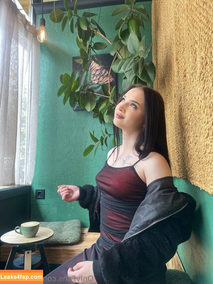 Mari Moon / https: / mari_m00n / maria_mmoonn / mariemoon1869 / marimoon / shine_lure leaked photo photo #0134