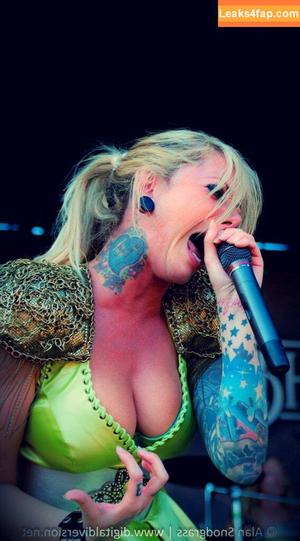 Maria Brink фото #0007