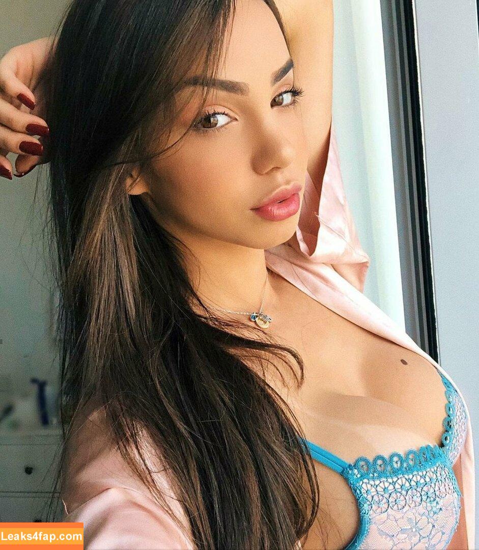 Maria Eduarda / dudaangls / realeduardas2 / tsdudaangls leaked photo photo #0042