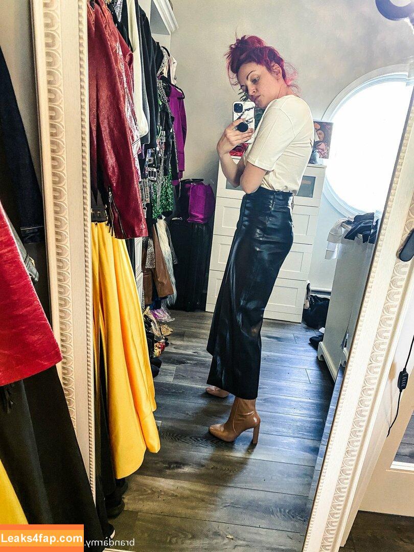 Maria Kanellis / MariaLKanellis / mariakanellis / tsmariagk слитое фото фото #0203