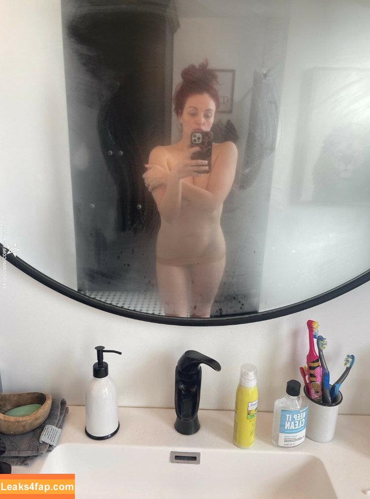 Maria Kanellis / MariaLKanellis / mariakanellis / tsmariagk слитое фото фото #0216