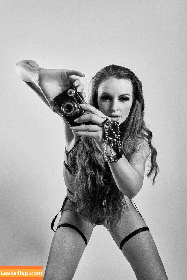 Maria Kanellis / MariaLKanellis / mariakanellis / tsmariagk слитое фото фото #0298