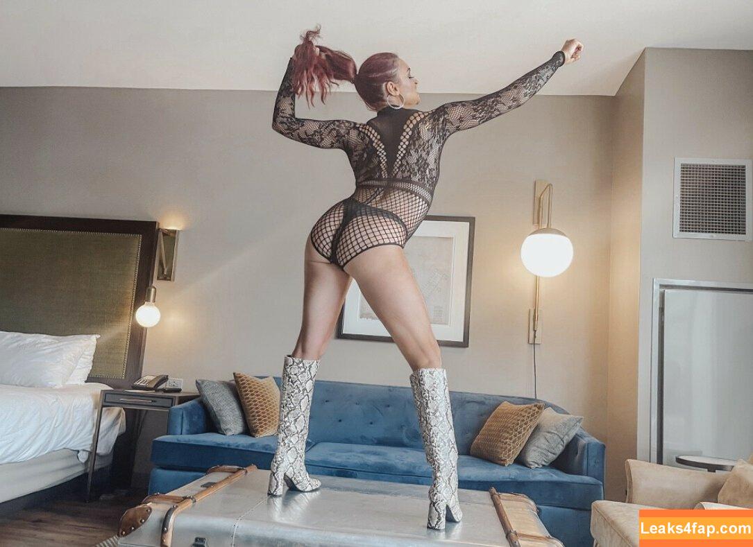 Maria Kanellis / MariaLKanellis / mariakanellis / tsmariagk слитое фото фото #0514