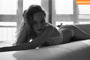 Maria Kn photo #0079