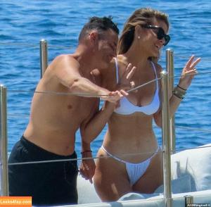 Maria Menounos photo #0132