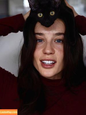 Maria Pedraza photo #0698