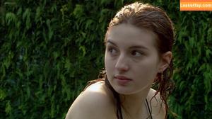 Maria Valverde photo #0010