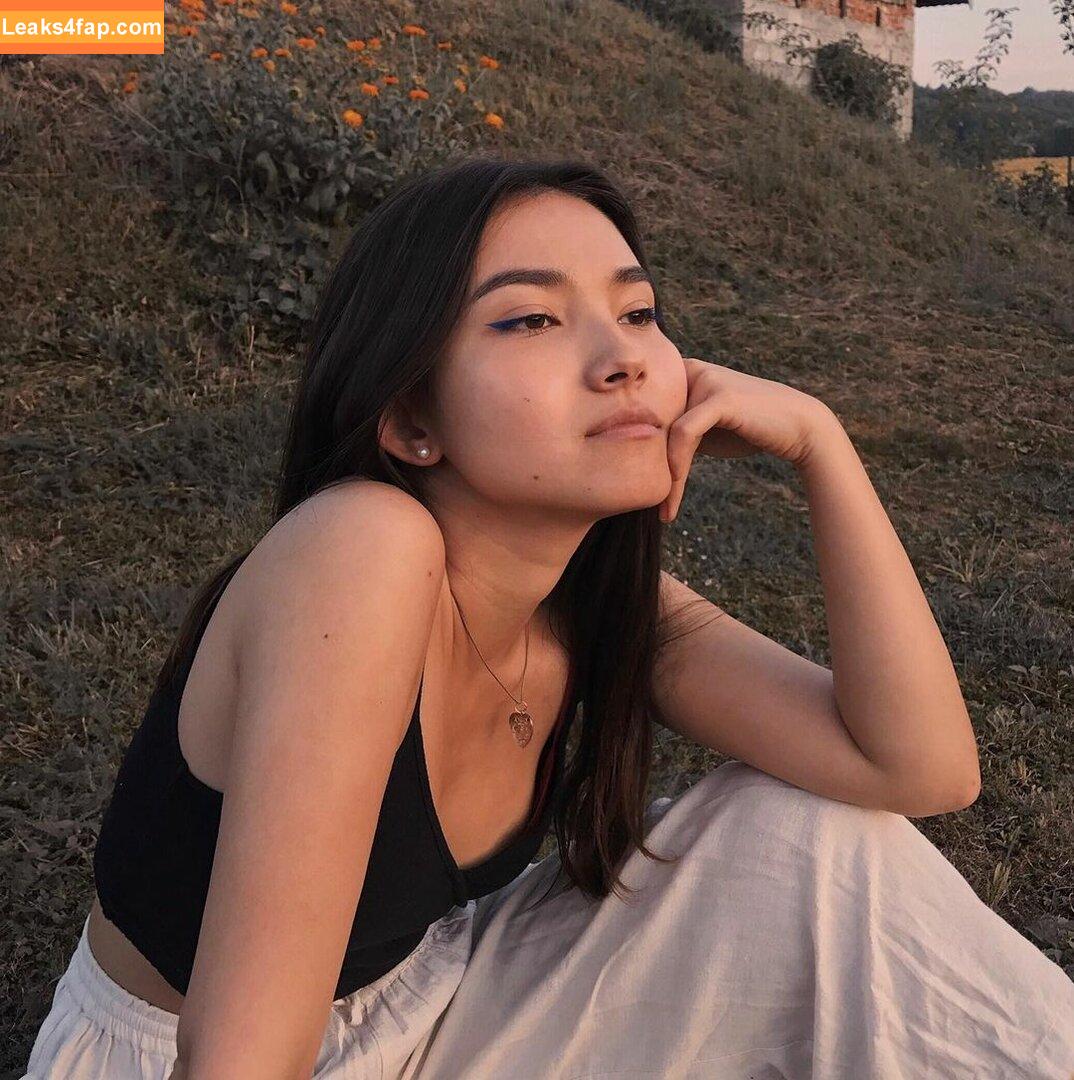 Maria Zhang / mariaxzhang / zhang69 leaked photo photo #0009