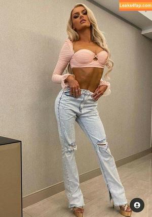 Mariah May photo #0175