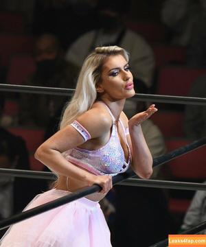 Mariah May photo #0462