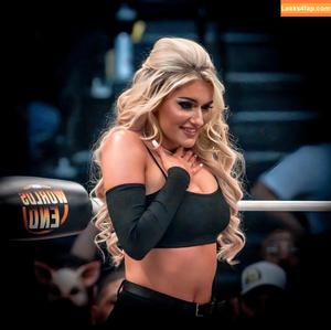 Mariah May photo #0714