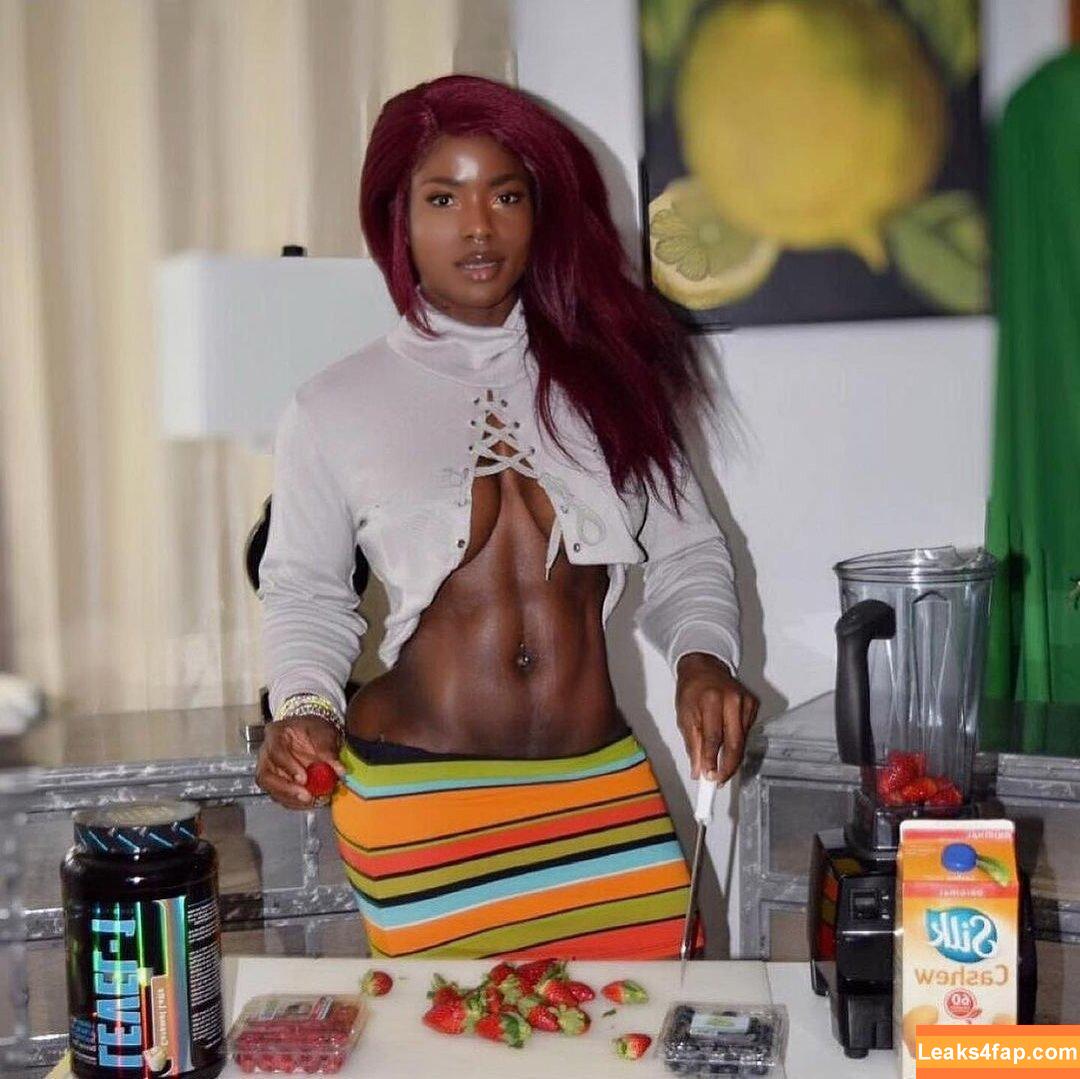 Marian Gbaya /  leaked photo photo #0006