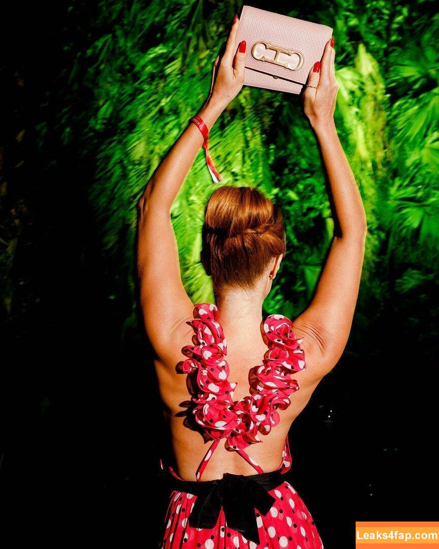Mariana Ximenes / marixioficial leaked photo photo #0032