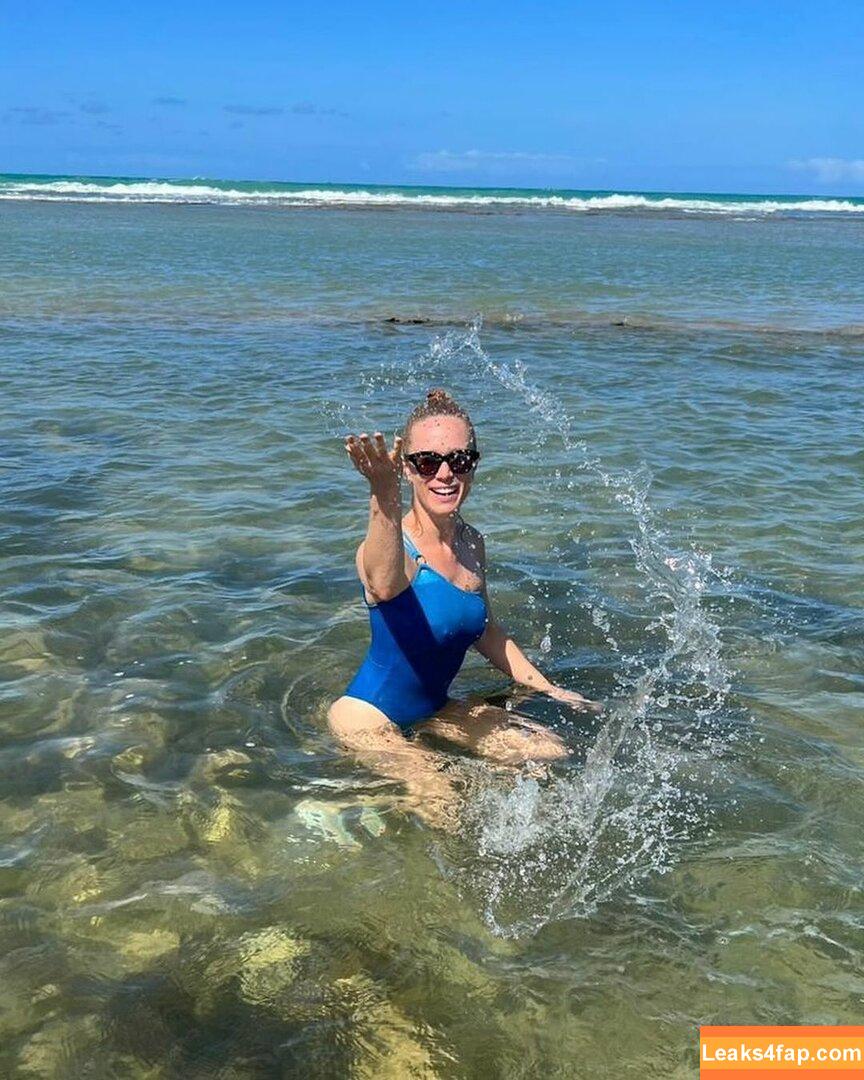 Mariana Ximenes / marixioficial leaked photo photo #0068