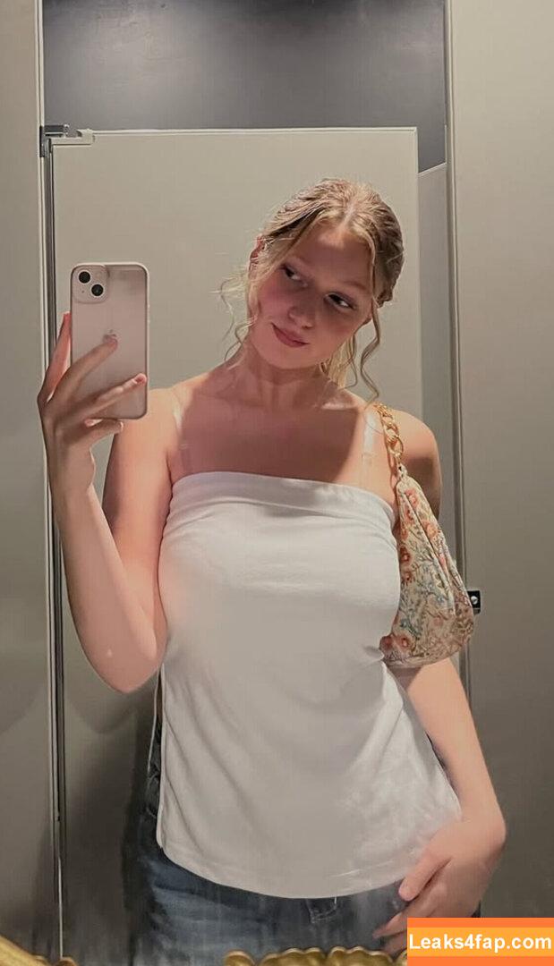 Marianne Filiatrault / marianne.filia leaked photo photo #0002