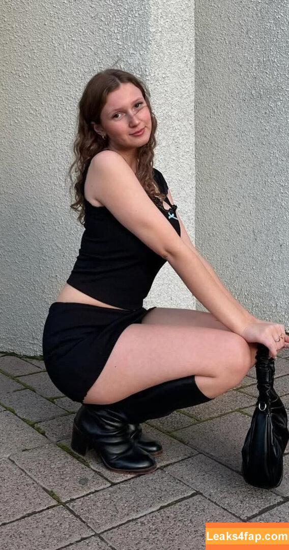 Marianne Filiatrault / marianne.filia leaked photo photo #0004
