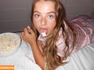 Marie Cid photo #0003