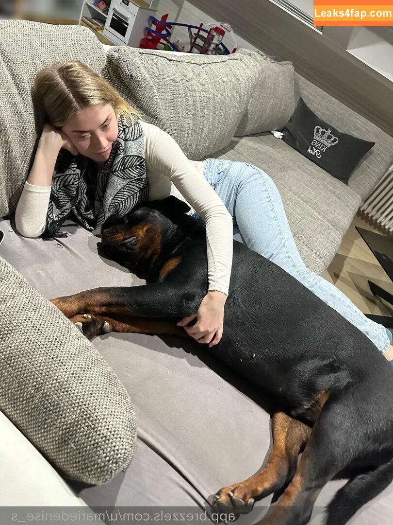 Marie Denise Schwarz /  leaked photo photo #0325